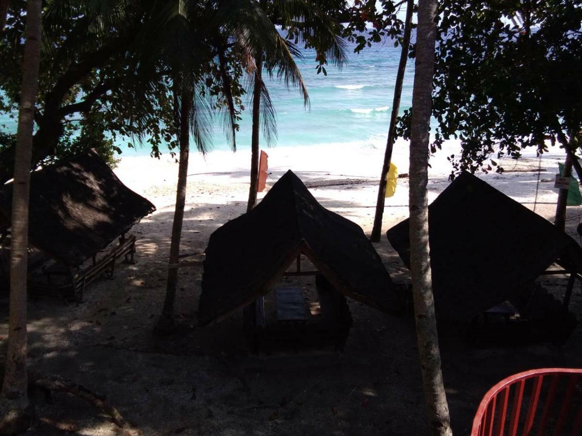La Isla Bonita Talikud Island Beach Resort Samal Buitenkant foto