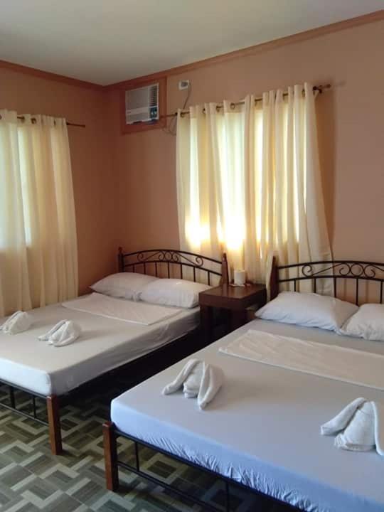 La Isla Bonita Talikud Island Beach Resort Samal Buitenkant foto